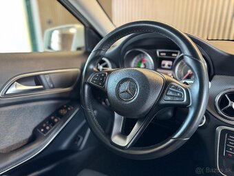 Mercedes GLA 200d 7-G Tronic/ Slovák/ Komplet servis - 13