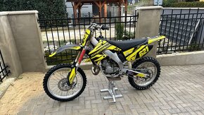 Honda CR 125 R - 13