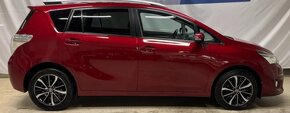 TOYOTA  VERSO  1.8 - 13