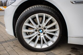 BMW Rad 5 Touring 525d xDrive - 13