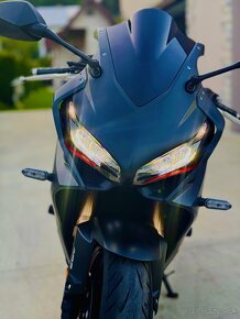 Honda CBR 650 R - 13