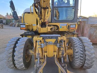 KOMATSU PW 98 MR-8 - 13