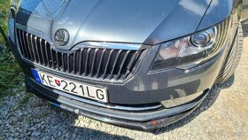 SKODA ZNAKY LOGA CIERNE FAREBNE - NAPISY SUPERB OCTAVIA 4x4 - 13