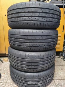 Pneu 215/55 R17 - 13