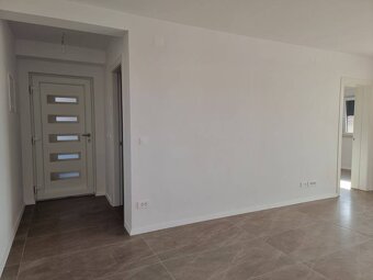 CHORVÁTSKO - Nové apartmány 40 m od mora - SRIMA - 13