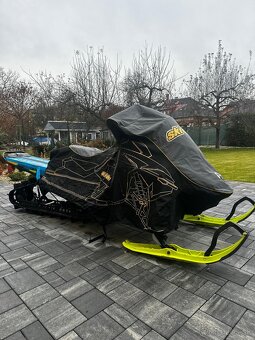 Ski Doo Summit X 850 Etec - 13