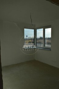 NA PREDAJ: 5 izbový RD bungalov na pozemku 489m2 - Cífer Pác - 13