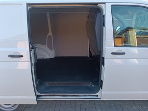 Volkswagen Transporter T6, 2,0 TDI, 110 kw, model 2017 - 13