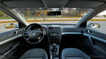 Škoda Octavia 2 Liftback 1.6 MPI - 13