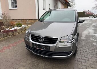 Volkswagen Touran 1,4 TSi pravid.servis ,7 míst benzín - 13