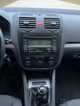 Volkswagen Golf V 2.0 TDI = 103kW BKD, Bez DPF = - 13