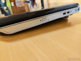 HP Pavilion DV7 - 13