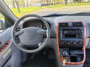 Kia Carnival 2.9CRDI 106kw 7 miestne  2/2/3 - Možné splátky - 13