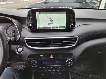 Hyundai Tucson 2.0 CRDi 8AT PREMIUM 4X4 - 13