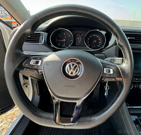 Volkswagen Jetta 2.0 TDI 150k Highline DSG - 13