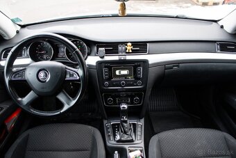 Škoda Superb Combi 2.0 TDI CR Style DSG - 13