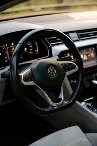 Volkswagen Passat 2020 Facelift 2.0 TDI - 13