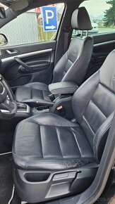 Škoda Octavia Combi 2.0 TDI CR DPF RS DSG - 13