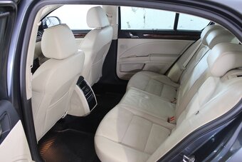 Škoda Superb 2.0 TDI CR 170k Elegance DSG - 13