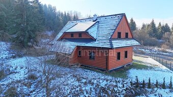 Krásny zrub pri Liptovskej Mare tesne pred dokončením - 13