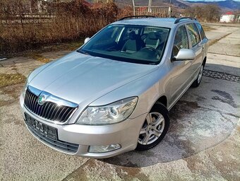 ŠKODA OCTAVIA COMBI II 2.0 TDI CR 4X4 MODEL 2012 CAMERA - 13