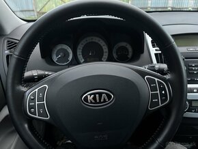 Kia Ceed 1.6 CRDi - 13