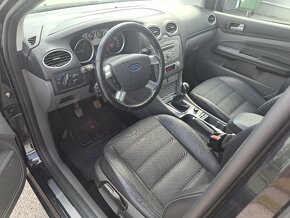 Ford Focus 1.6Tdci Ghia MK2 facelift - 13