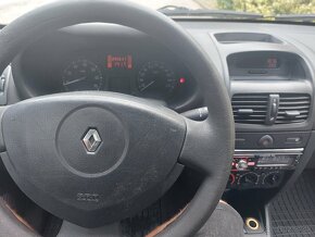 Renault Clio 1.5 DCI - 13