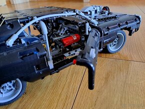 Lego technic fast furious dodge č.42111 - 13