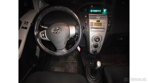 Predám Toyotu YARIS VVT-I, benzín, 1298cm3, 64 kW - 13