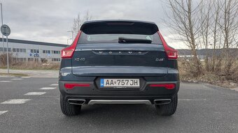 Volvo XC40 D4 A/T 4x4, LED (odpočet DPH) - 13