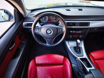 BMW E92 Coupe 320D 130kw diesel INDIVIDUAL RED interiér - 13