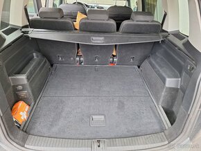 Predám/vymenim VW Touran 2.0 tdi , dsg6 , r.v:2016 - 13