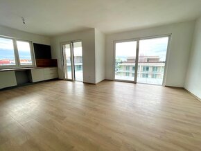 Na predaj penthouse v novostavbe SOHO  - rezervované - 13