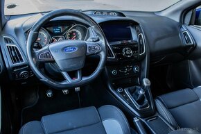 Ford Focus 2.0 EcoBoost SCTi ST R 2015 - 13