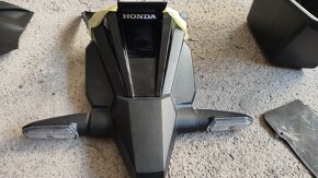 Honda ADV 350  Smart Top Box. Ročník   3/2023. - 13