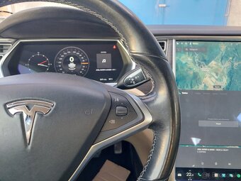 Tesla Model S85 - 13