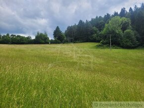 Rekreačný pozemok pri lese s krásnym výhľadom nad obcou Zá - 13