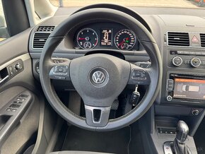 Volkswagen Touran 2.0 TDI Highline DSG - 13