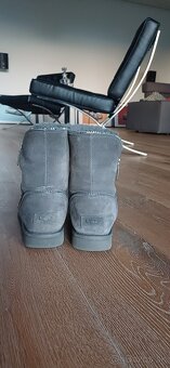 Kožené snehule Classic UGG šede s prímesou vlny - 13