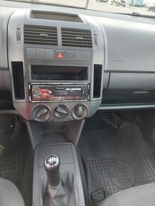 VW Polo 1.4 16V Benzín, platná STK, určené na náhradné diely - 13