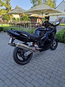 Honda cbr 1100xx blackbird - 13