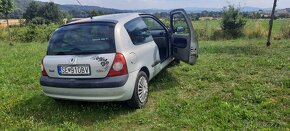 Renault Clio - 13