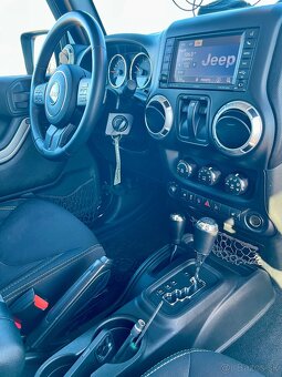 JEEP WRANGLER RUBICON JK - 13