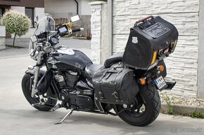 Suzuki Intruder 800M - 13