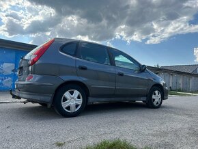 NISSAN ALMERA TINO 2.2 - 13