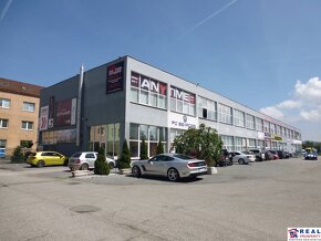 MASARYKOVA: VOĽNÉ OBCHODNÉ priestory- PRÍZEMIE 190 m2-KLIMAT - 13