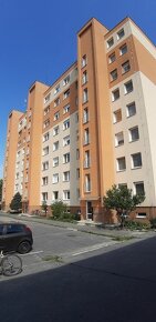 RezervovanéNa predaj/Eladó 3 izbový byt Štúrovo - 13