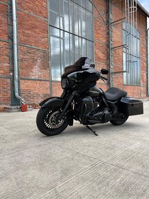 Harley Davidson Street glide - 13