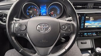 Toyota Auris Touring Sports 1.6 l D-4D  Active Family - 13